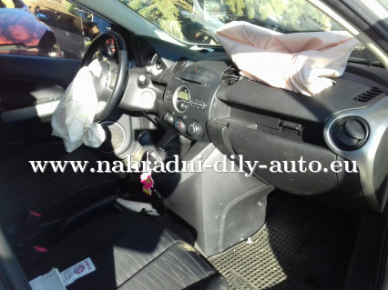 Mazda 2 na náhradní díly Plzeň / nahradni-dily-auto.eu