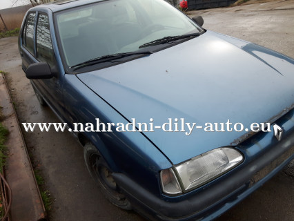 Renault 19 modrá na díly Brno / nahradni-dily-auto.eu