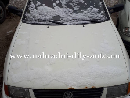 VW Caddy bílá na náhradní díly Brno / nahradni-dily-auto.eu