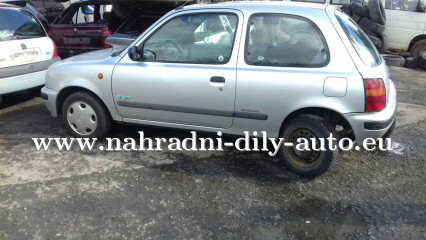 Nissan Micra stříbrná na díly Plzeň / nahradni-dily-auto.eu