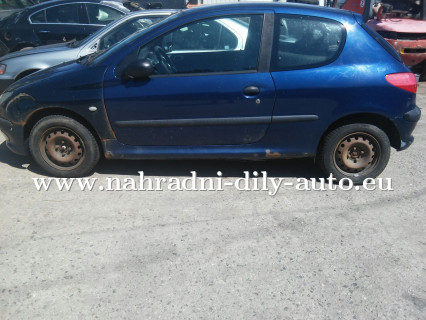 Peugeot 206 tmavě modrá na díly Plzeň / nahradni-dily-auto.eu