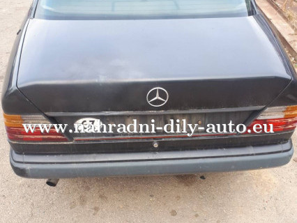 Mercedes černá na náhradní díly Brno / nahradni-dily-auto.eu