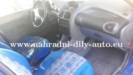 Peugeot 206 5dv. 1,4i modrá na díly Plzeň / nahradni-dily-auto.eu