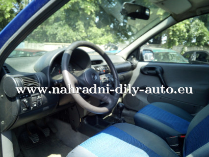 Opel Corsa modrá - díly z tohoto vozu / nahradni-dily-auto.eu