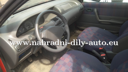 Fiat Punto červená - díly z tohoto vozu / nahradni-dily-auto.eu