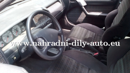 Citroen Xantia modrá - díly z tohoto vozu / nahradni-dily-auto.eu