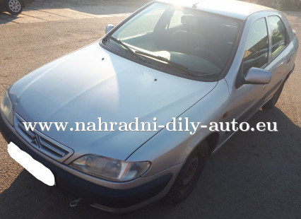 Citroen Xsara stříbrná - díly z tohoto vozu / nahradni-dily-auto.eu