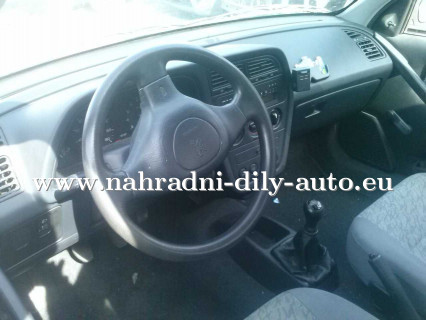 Peugeot 306 červená na náhradní díly Písek / nahradni-dily-auto.eu