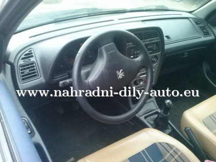 Peugeot 306 na náhradní díly Písek / nahradni-dily-auto.eu