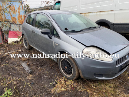 Fiat Grande Punto šedá na náhradní díly Pardubice / nahradni-dily-auto.eu